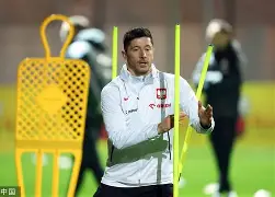 莱万多夫斯基官方宣布比赛规则变更新规，雄鹿引发争议！